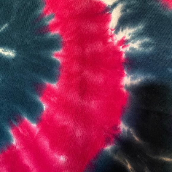 Fuscia and Cobalt Blue Spiral Tie Dye T-Shirt Blue NWT Size 3XL - Picture 6 of 6